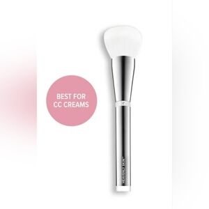iT Heavenly Skin CC+ Skin Perfecting Brush # 702 NIP